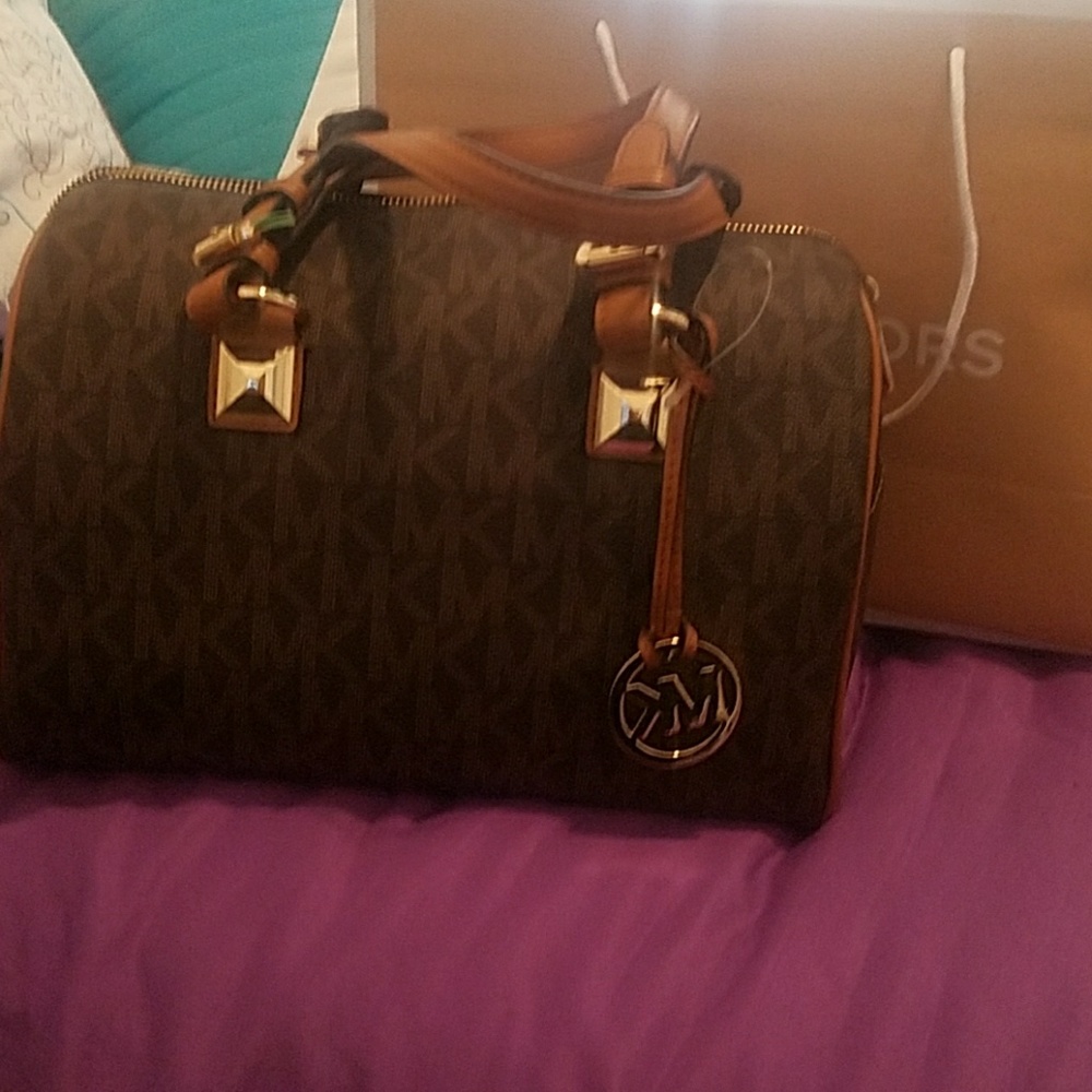 Michael kors purse